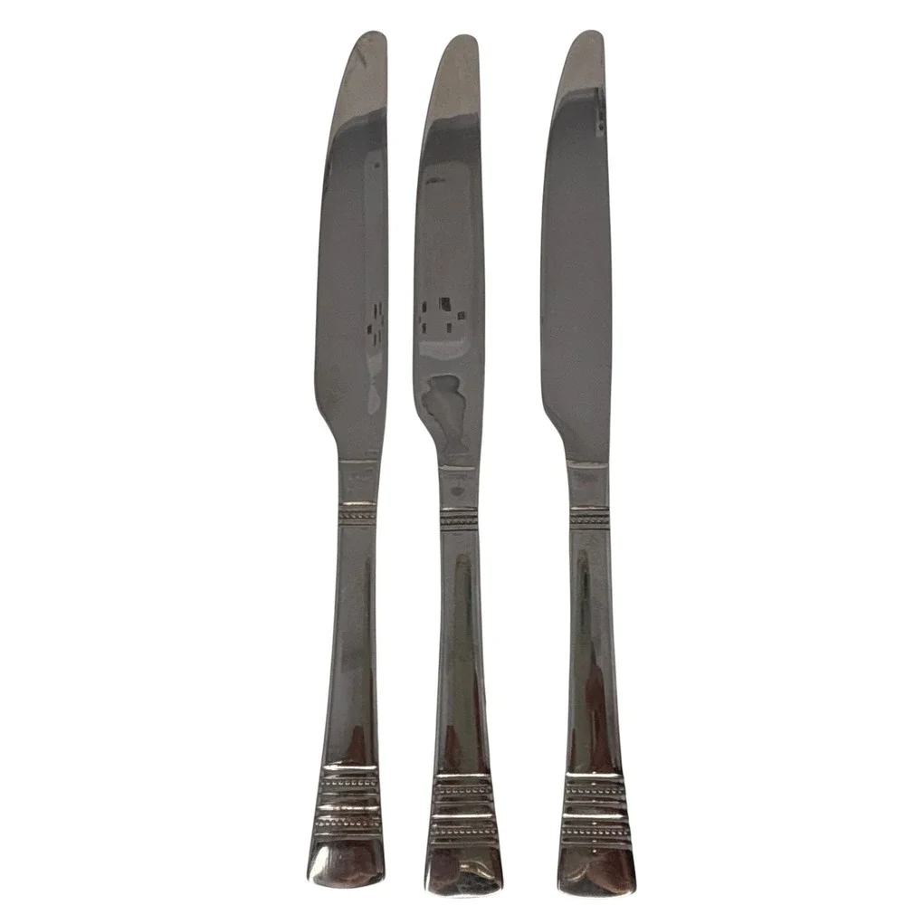 3 International‎ Silver Kensington Dinner Knives Stainless Flatware Replacement